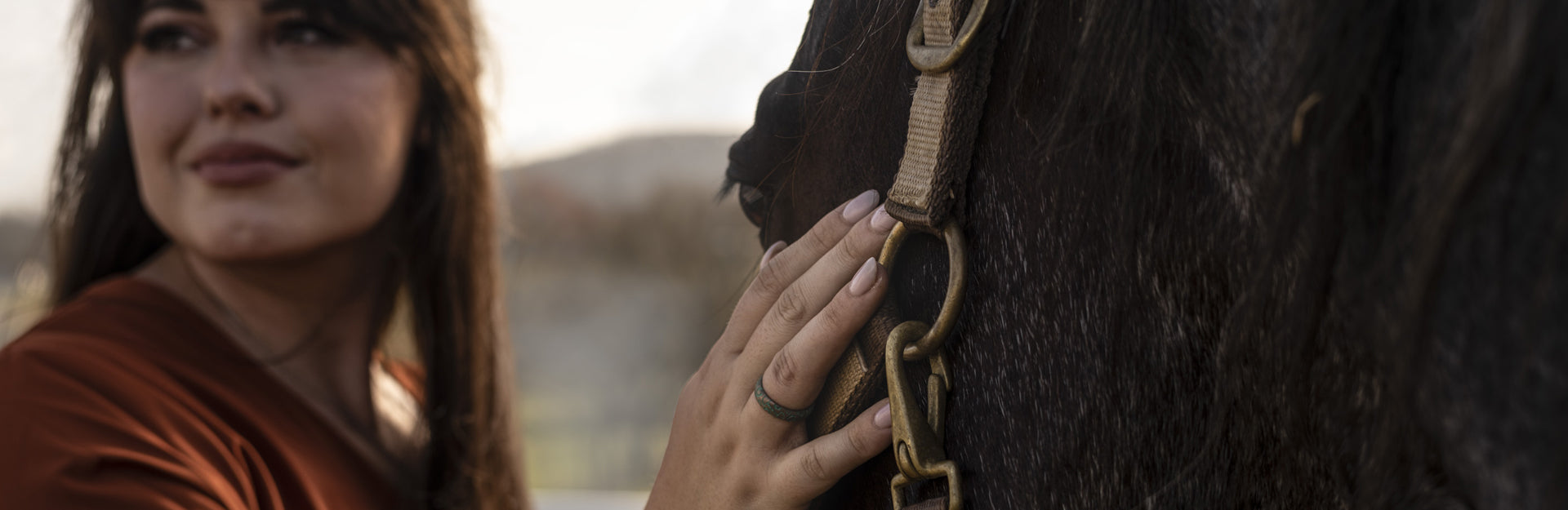 katie van slyke with horse and groove ring