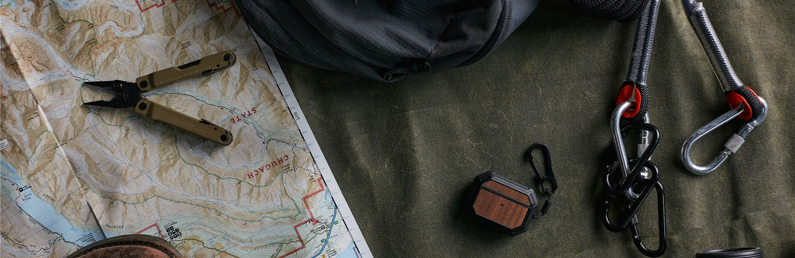 airpods case hero desktop