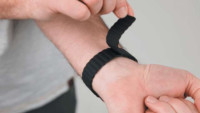 The clasps fail and fall off easily