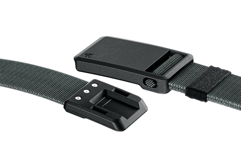 
Groove Belt Ultra in Coal Dust with a black buckle on a white background
